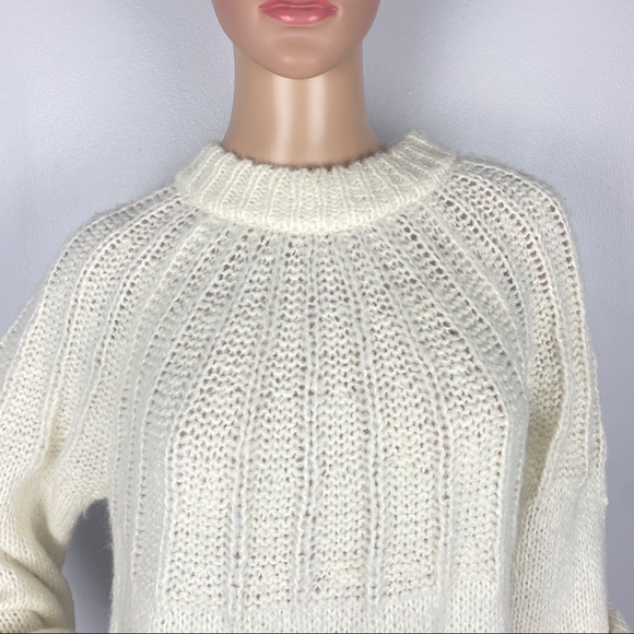 NEW LAUNDRY BY SHELLI SEGAL WOOL BLEND SWEATER - Picture 3 of 6
